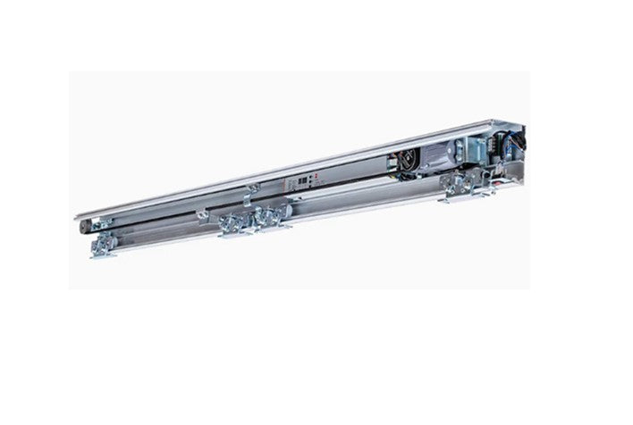 Automatic glass door. Maximum opening 140 cm.