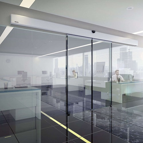 Automatic glass door. Maximum opening 140 cm.