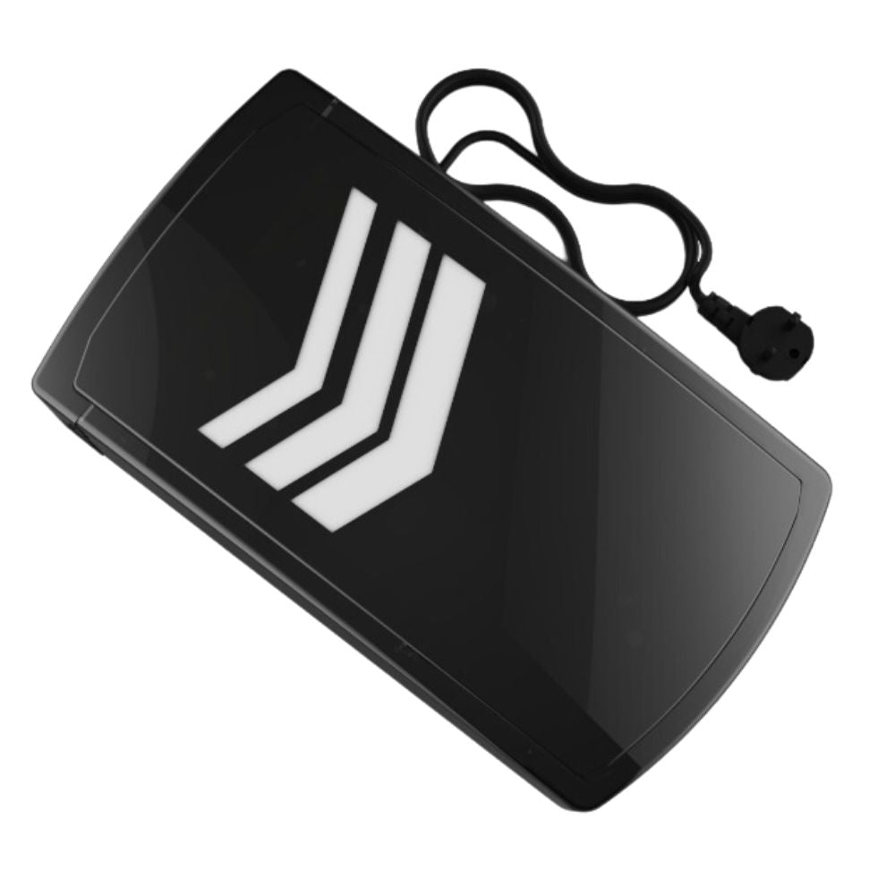 Motor Tommy para puerta de garaje seccional. Se instala en el techo. Motor de 24V sin escobillas. Muy silencioso y alta fiabilidad.